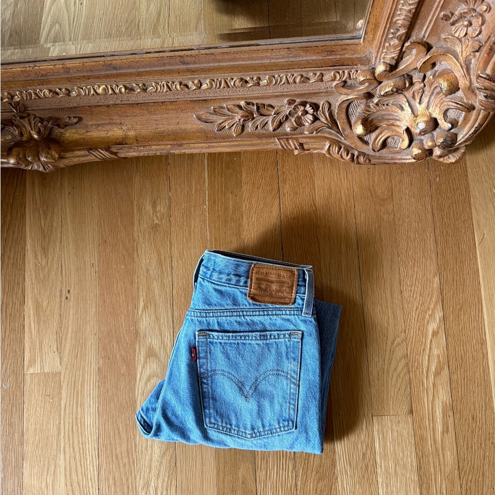 Wedgie Levi’s Premium Jeans